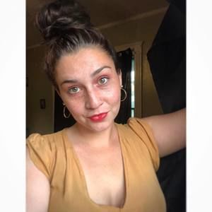 Meet your Posher, Hillary